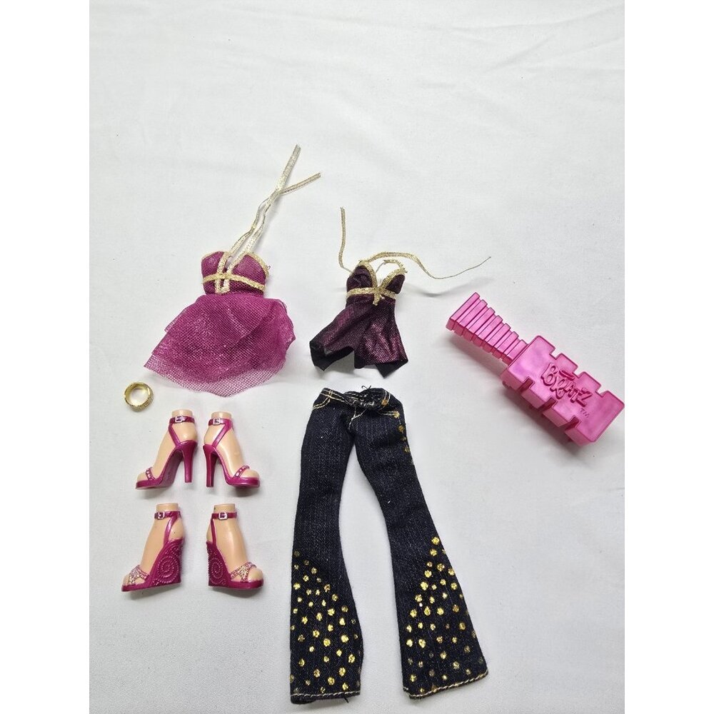 Bratz Cloe Passion 4 Fashion 3rd Edition 2007 Outfit And Shoes Replacement